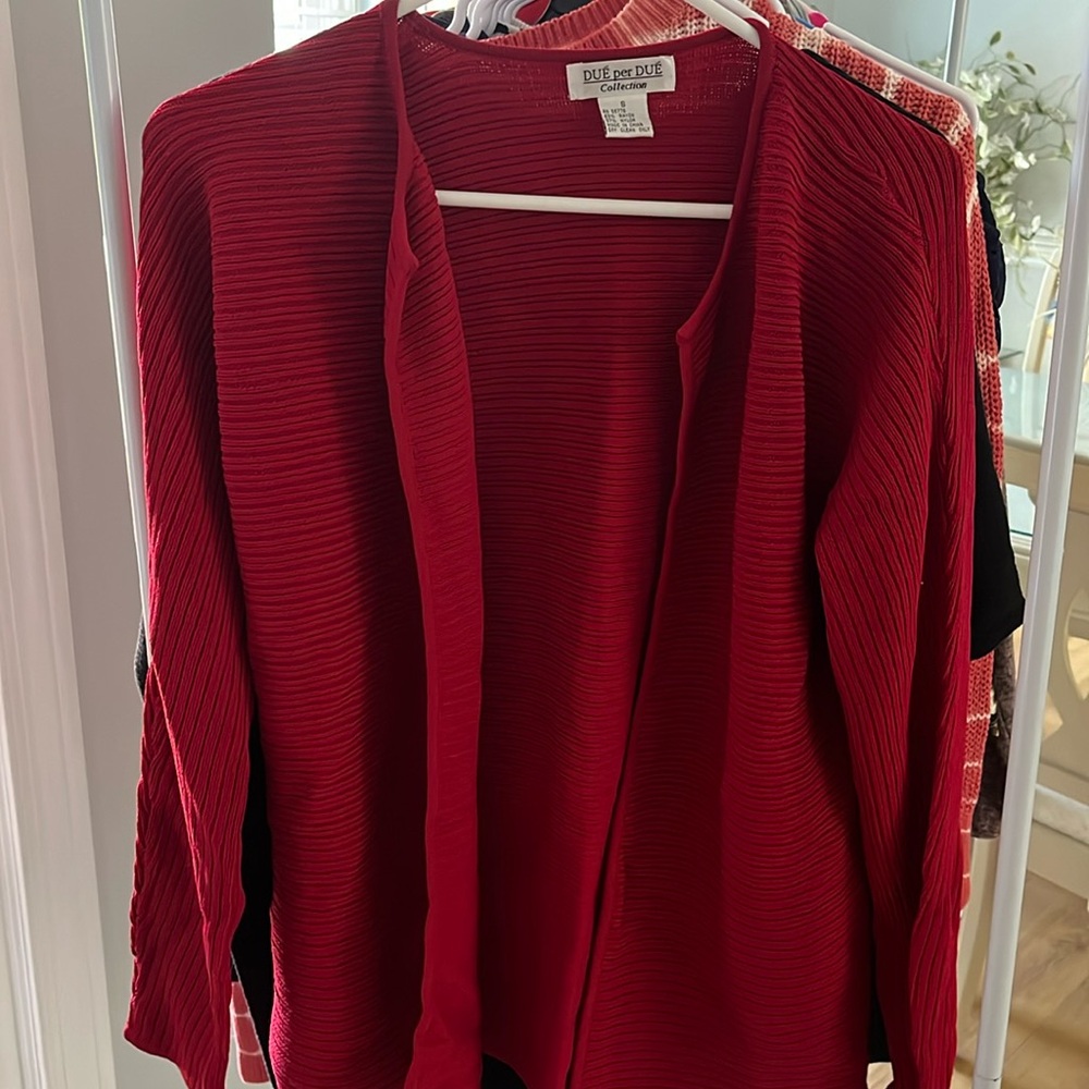 Red Due per Due Collection cardigan size small